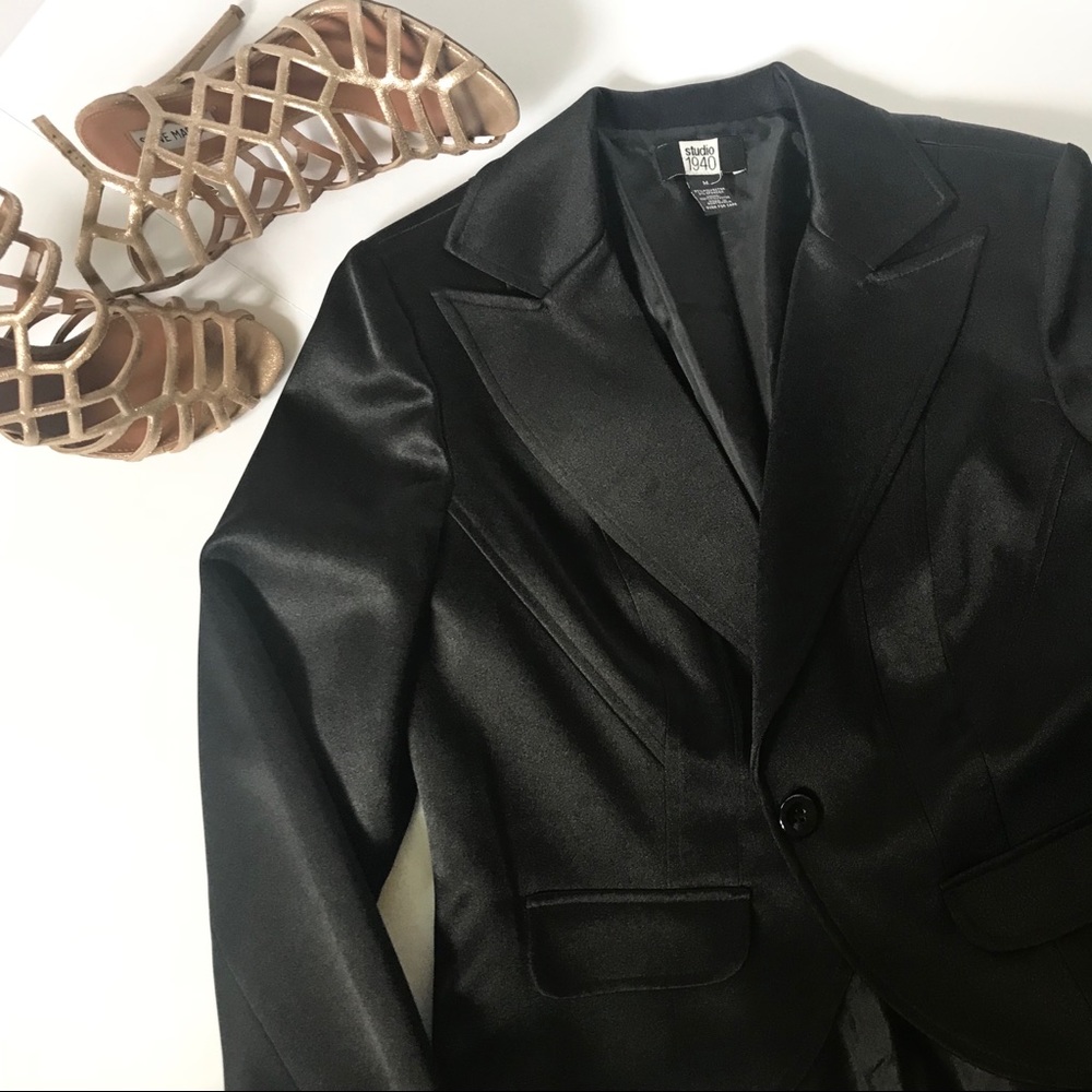 Black Blazer🖤